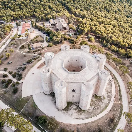 Vico Statuti Marittimi * Trani